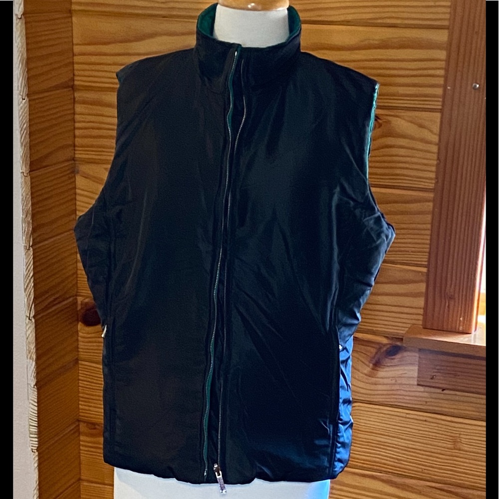 JONES NEW YORK Reversible Puffer Vest.